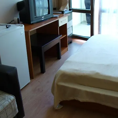 комплекс лессо аппартаменты студия а04 Apartmán